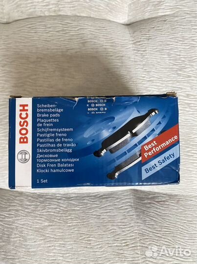 Колодки тормозные передние bosch 0986495412