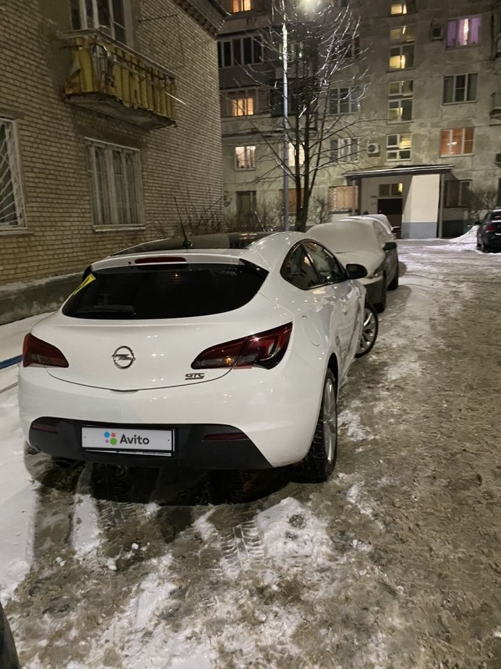Opel Astra GTC: фото владельца