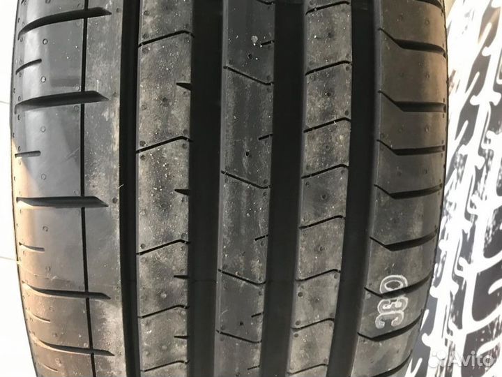 Pirelli P Zero Sports CAR 255/55 R19 107W