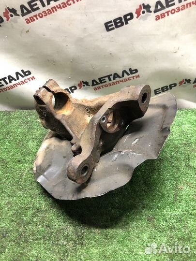 Кулак поворотный передний правый Bmw 525Xi E60