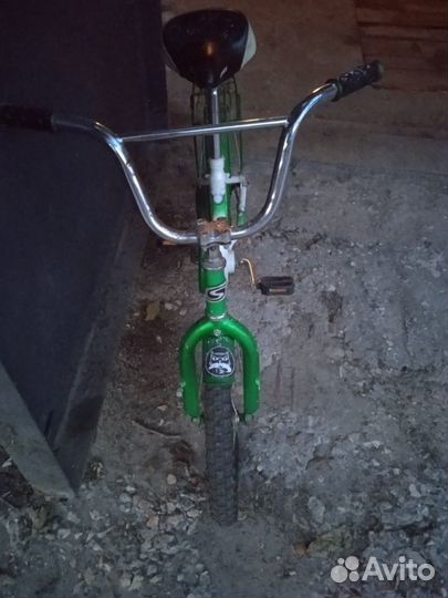Продам детский велосипед 16