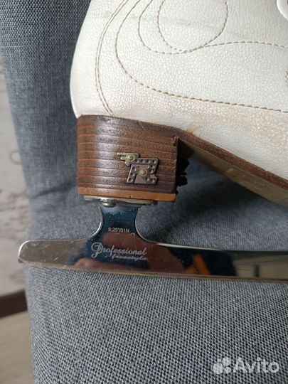 Фигурные коньки Risport Royal Pro(Риспорт)