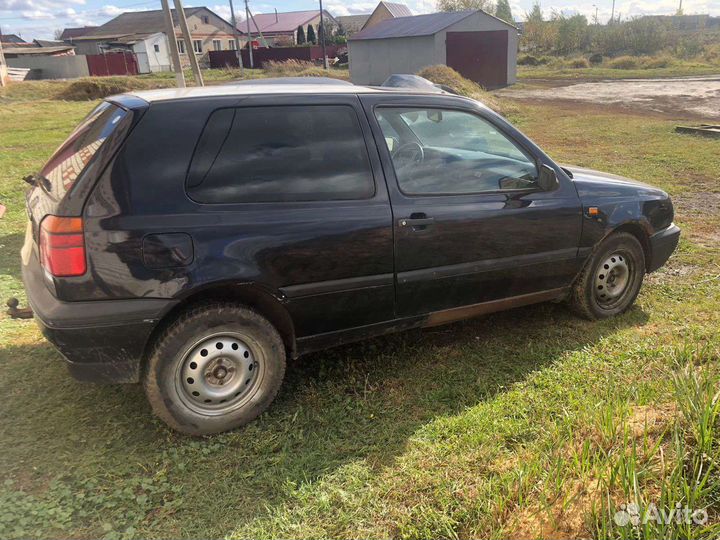 В разборе Volkswagen golf 3