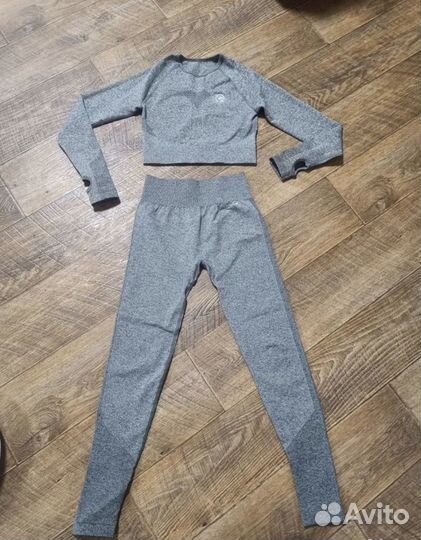 Костюм для фитнесса новый