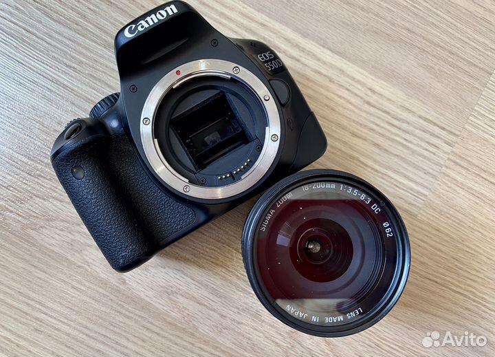 Зеркальный фотоаппарат canon 550d