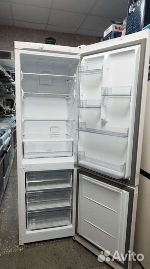 Холодильник новый