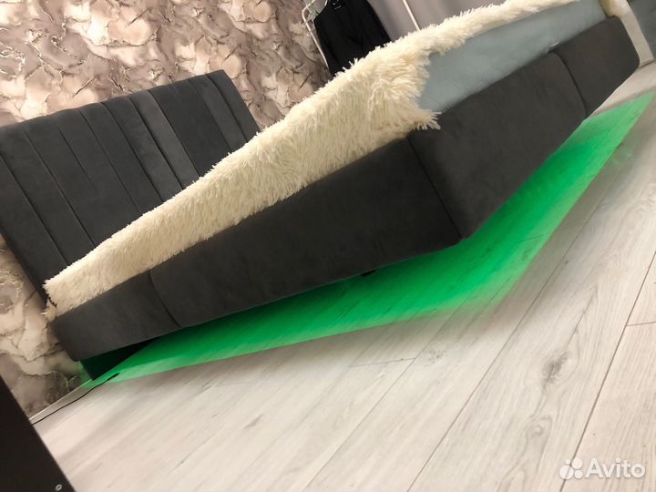 Парящая кровать