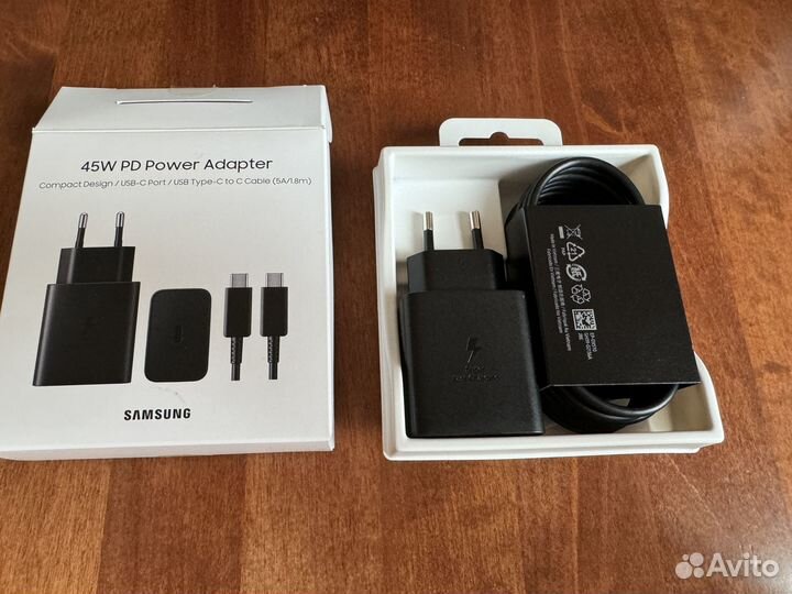 Адаптер питания Samsung USB-C port 45W с кабелем