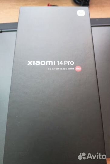 Xiaomi 14 pro Special edition Titan