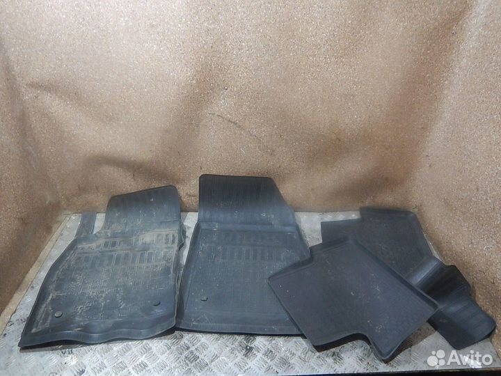 Комплект ковриков салона Opel Astra J