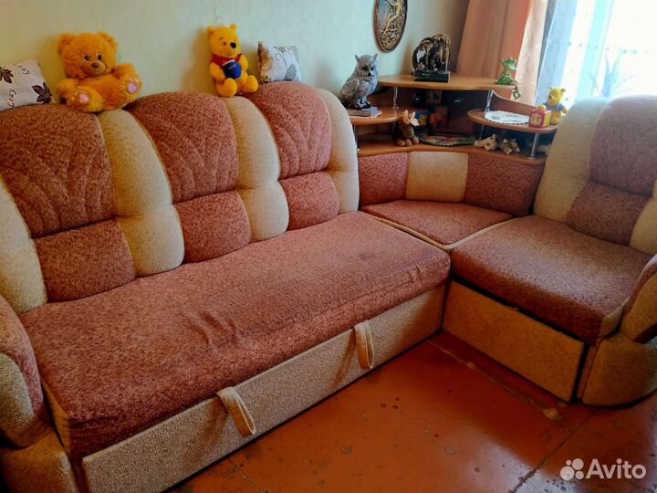 Угловой диван + кресло