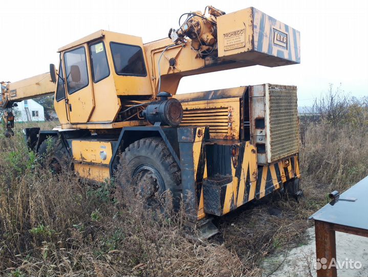 Кран самоходный на запчасти