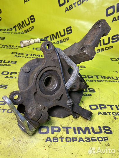 Поворотный кулак правый Chevrolet Lacetti