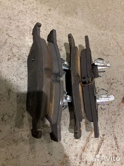 Тормозные колодки 330мм переднее Mercedes-Benz