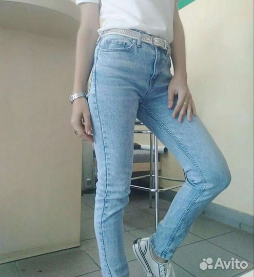 Джинсы mango