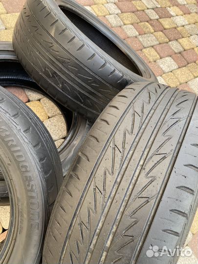 Bridgestone MY-02 Sporty Style 215/50 R17