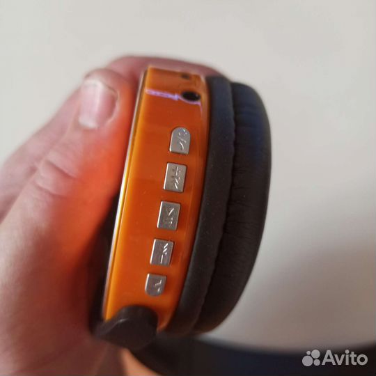 Беспроводные наушники jbl новые