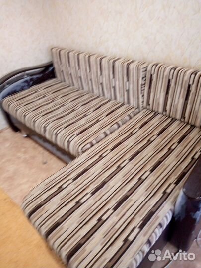 Угловой диван бу