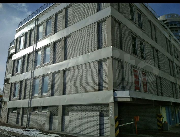 Машиноместо, 15 м²