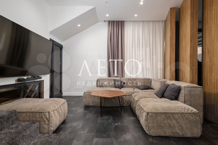 Дом 186 м² на участке 3,5 сот.