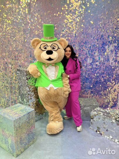 Поздравление.Ростовые куклы.Живая открытка