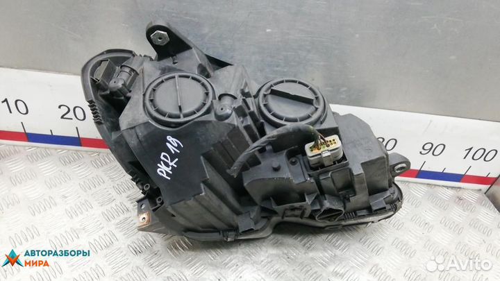 Фара левая Mercedes-Benz C-Класс W204/S204 2011