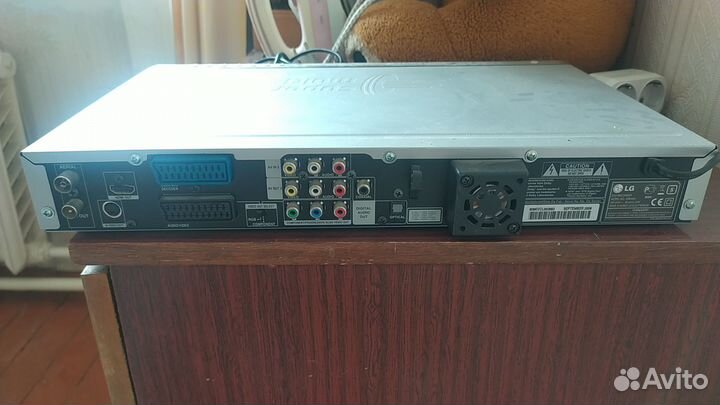 DVD проигрыватель LG