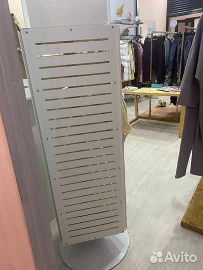 Вешало для аксессуаров