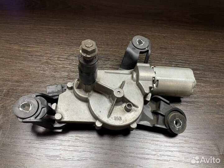 Мотор заднего дворника mitsubishi colt 2006