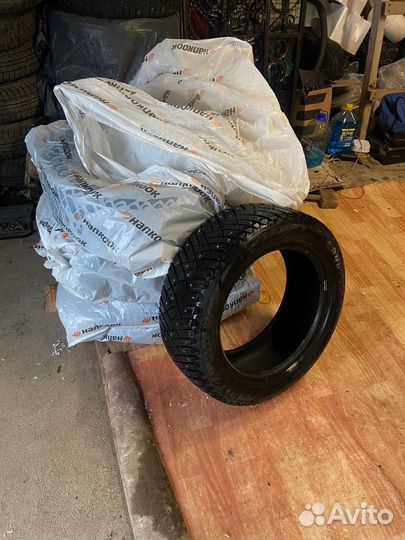 Goodyear Ultragrip Ice Arctic 205/55 R16
