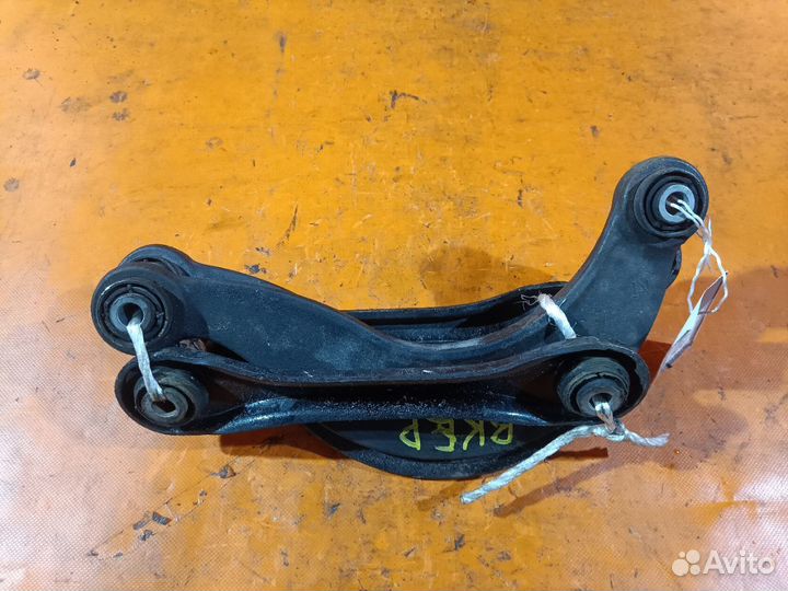 Рычаг задний верхний Mazda 3 Axela sport bkep