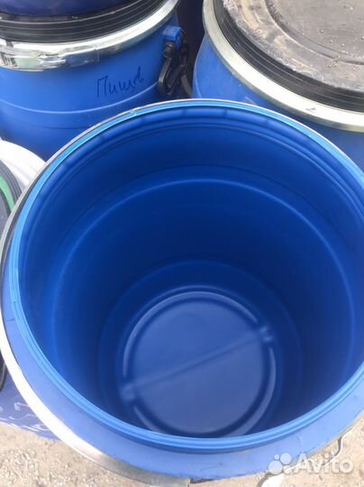 Бочка пластиковая 40л низкая.Посуда под вино