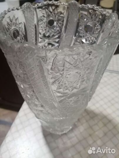 Ваза хрустальная