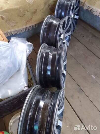 Продам литые диски r13