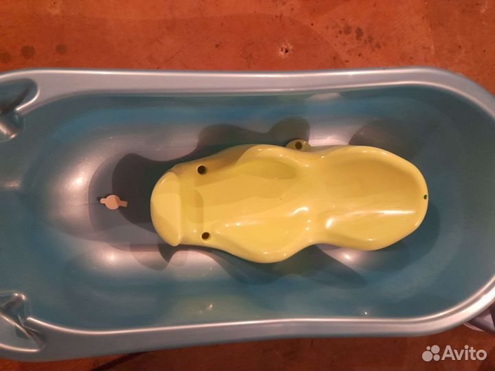 Ванночка для купания с горкой