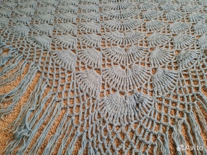 Шаль шерстяная ручной работы