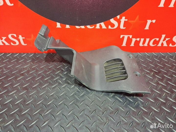 Накладка торпедо Mercedes-Benz Axor, камаз 5490