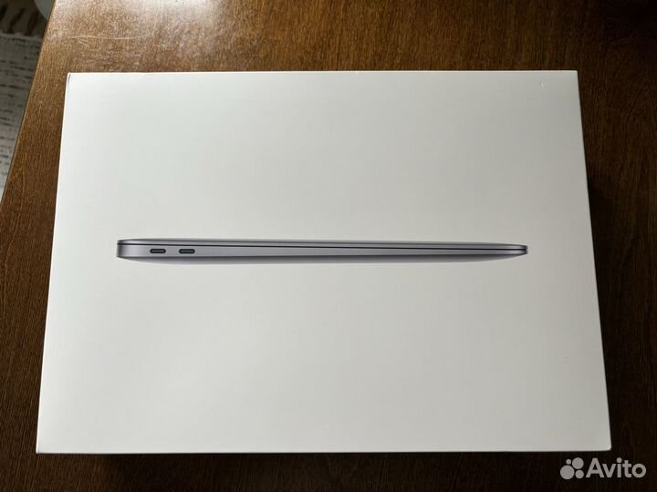 Коробки macbook air, iPhon 15 Plus, Magic Mouse