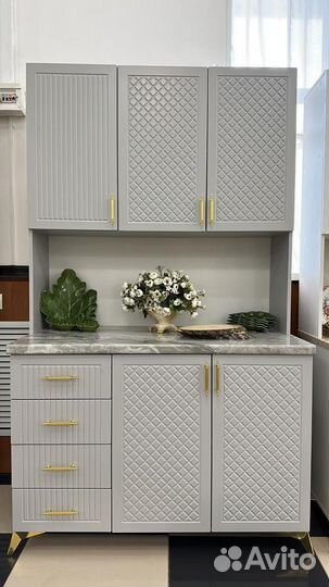 Кухонный буфет