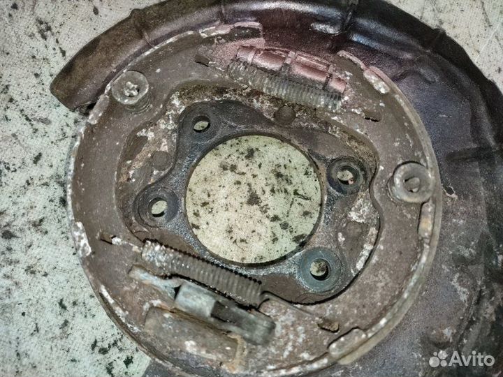 Диск опорный задний левый Kia Ceed ED G4FC 2008