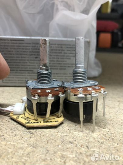 Резистор, потенциометр, B500K L25, техно-тт