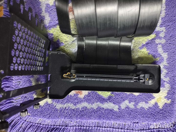 Кронштейн, шлейф/Райзен pcie16-4.0