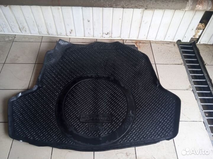 Продам ковёр Киа Оптима в багажник
