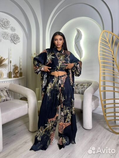 Роскошный шелковый костюм 42-52