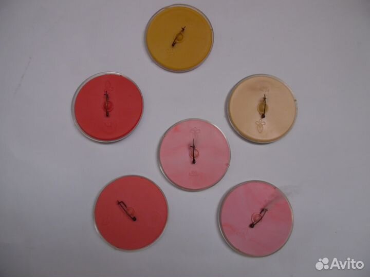 Значки лошади