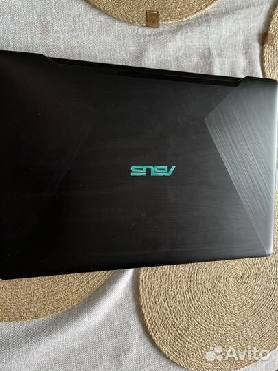 Asus Vivo book X570DD