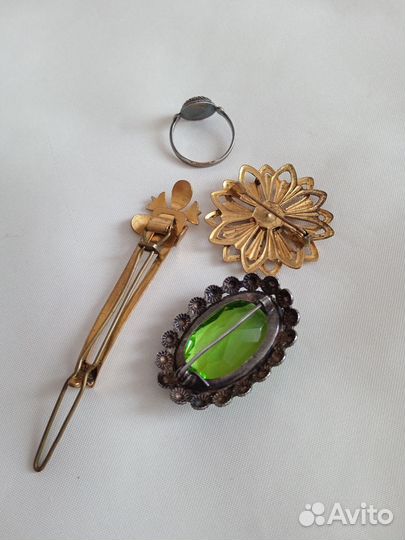 Бижутерия- (одним лотом)