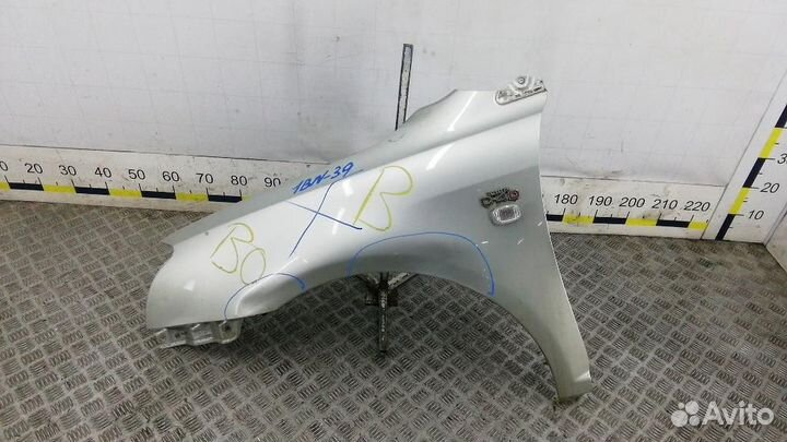 Крыло переднее левое Toyota Avensis
