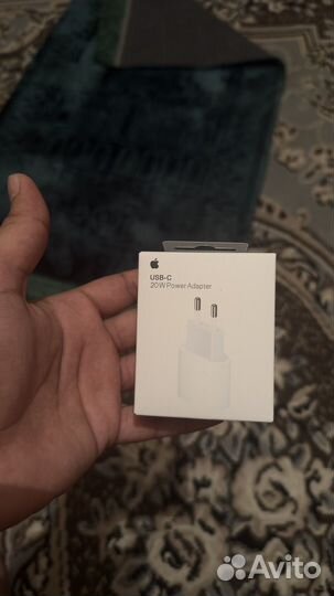 Адаптер питания USB-C 20 W быстрая зарядка