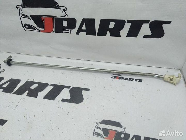 Упор капота Mitsubishi Outlander XL